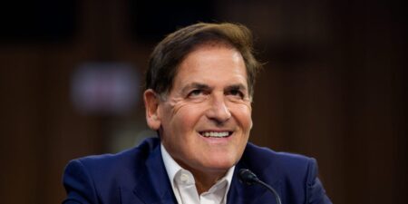 Anthropic’s top economist says AI won’t replace workers yet. Mark Cuban says it trails humans in 2 key ways. Anthropic’s top economist says AI won’t replace workers yet. Mark Cuban says it trails humans in 2 key ways.
