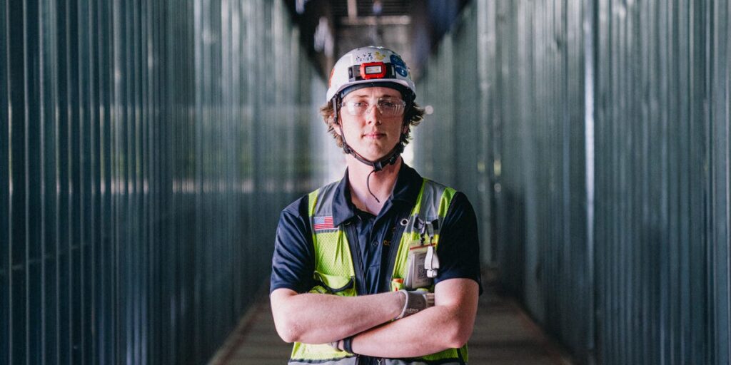 I skipped college and now earn over an hour in a blue-collar job. The AI boom is creating more opportunities for me. I skipped college and now earn over an hour in a blue-collar job. The AI boom is creating more opportunities for me.