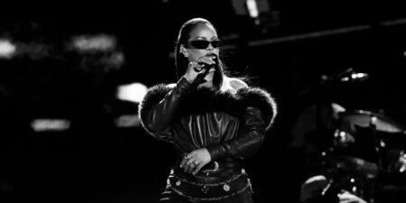 Jay-Z’s final Yankee Stadium show was a trip down memory lane. See the surprise celebrity guests he brought onstage. Jay-Z’s final Yankee Stadium show was a trip down memory lane. See the surprise celebrity guests he brought onstage.