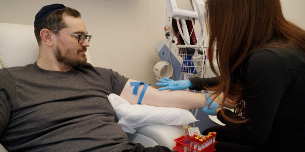 My father died of cancer at 72. A ,000 longevity exam at a Silicon Valley clinic found both good and bad news in my DNA. My father died of cancer at 72. A ,000 longevity exam at a Silicon Valley clinic found both good and bad news in my DNA.