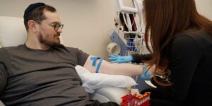 My father died of cancer at 72. A ,000 longevity exam at a Silicon Valley clinic found both good and bad news in my DNA.