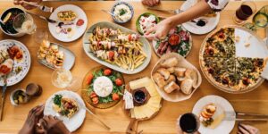 My friends want to eat out every day, but I can’t afford it. Do I have to choose between going broke and losing my friends?