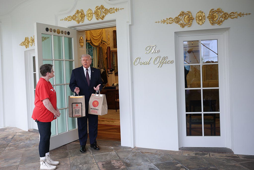 Gold signage outside the Oval Office.
