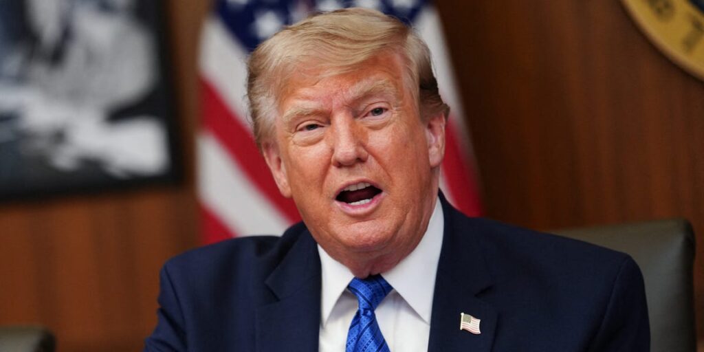 What smart people are saying about Trump Media charging for early access to the president’s Truth Social posts