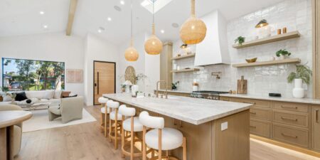 12 things a seasoned interior designer would never have in her own home