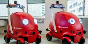 DoorDash is still ironing out Dot delivery robot kinks, from charging to pickups