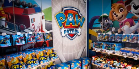 Live Q&A: How a 23-year-old with no experience built a global toy company