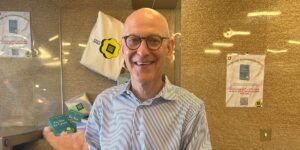 A top cancer doctor shares 4 bare minimum food rules to lower your chronic disease risk
