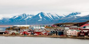 See what life is like in the world’s northernmost town, where it’s dark for 4 months a year and polar bears roam free