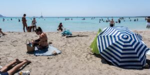 The AI race is moving fast. What does that mean for employees’ summer vacation?