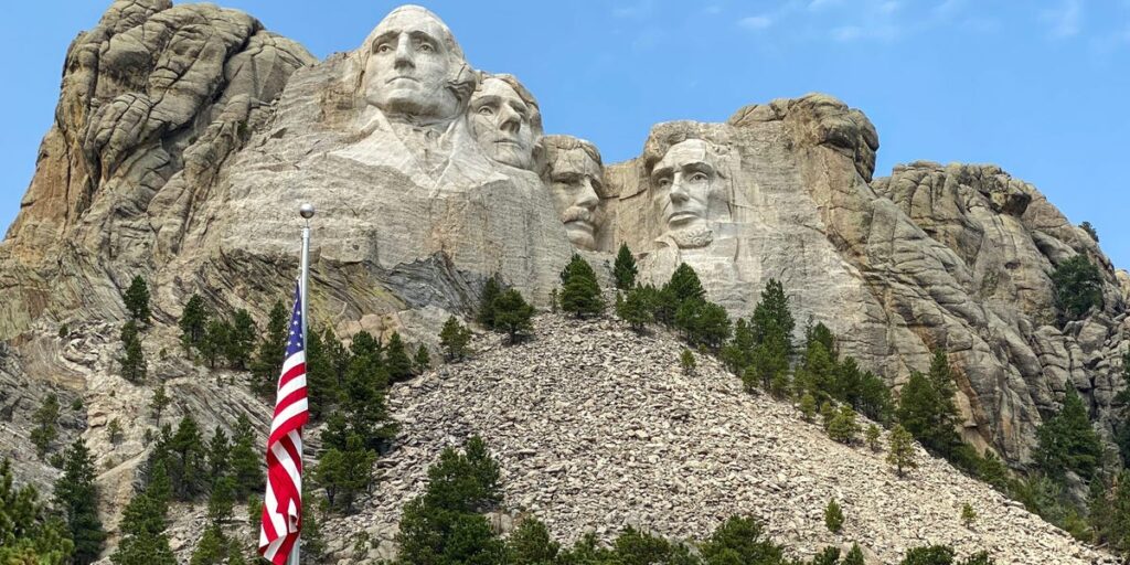 I’ve traveled to all 50 states. These are the 7 most overrated tourist attractions in the US.