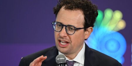 Anthropic CEO Dario Amodei says the way for AI to win over the public is to ‘actually’ cure cancer
