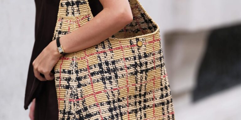 Cool girls are carrying giant, slouchy bags for fall. These are some of the best options. Cool girls are carrying giant, slouchy bags for fall. These are some of the best options.