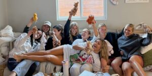 I spent a year living in a beach house with 7 friends. Splitting the bills was surprisingly easy — other things weren’t.