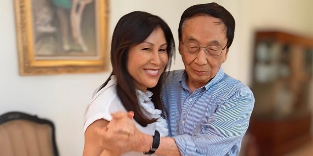 I’m a doctor who tracks my health. My 93-year-old dad does none of that. I’m a doctor who tracks my health. My 93-year-old dad does none of that.