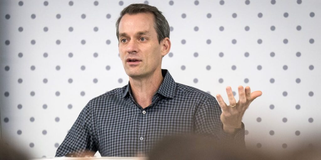 Jeff Dean’s hour-by-hour breakdown of his Google exit: an ’emotional’ video chat, Yoga at 7, and ‘unemployed’ at 11:59