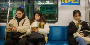 Young South Korean investors are finding company in collective misery by sharing their losses on social media Young South Korean investors are finding company in collective misery by sharing their losses on social media