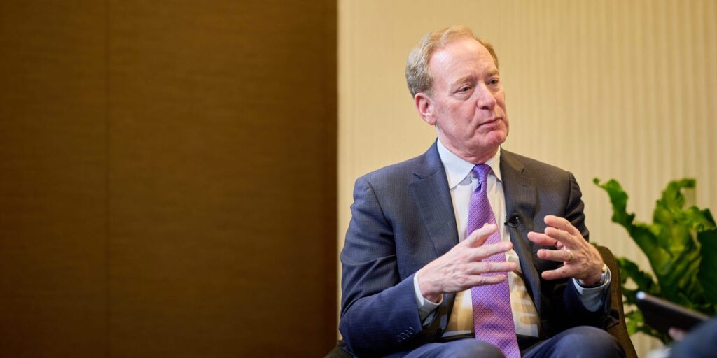 Microsoft’s CEO is putting Brad Smith in charge of communications, memo shows Microsoft’s CEO is putting Brad Smith in charge of communications, memo shows