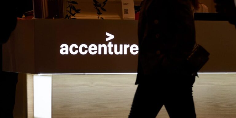 Accenture and Google are teaming up to send 1,000 engineers into the field to help clients with AI