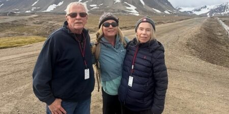 I left my 3-year-old at home for a weeklong cruise with my parents. It reminded me I’m still their daughter, too.