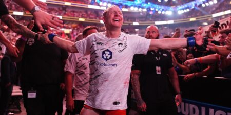 I’m a UFC fighter and dad of twins. Having a family makes my career harder. I’m a UFC fighter and dad of twins. Having a family makes my career harder.