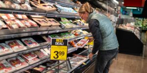 Inflation is kicking off a discount arms race between grocery stores