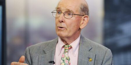 Legendary economist Gary Shilling says consumer signals point to a recession in the next 12 months