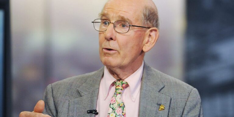 Legendary economist Gary Shilling says consumer signals point to a recession in the next 12 months