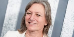 Paramount’s streaming chief is out ahead of the WBD merger. Read the memo she sent to staff.